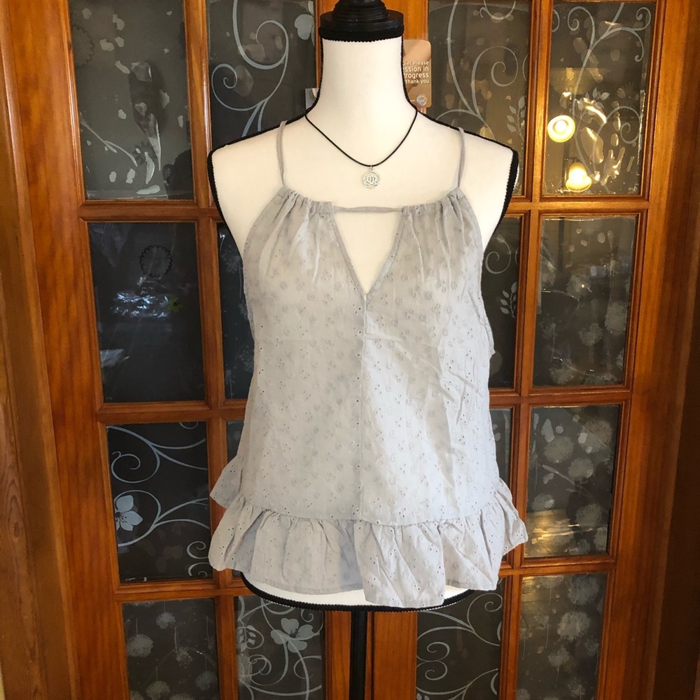 Gray eyelet tank SZ S